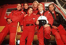 Medicopter 117 Jedes Leben z&auml;hlt Die mutige Crew riskiert t&auml;glich ihr Leben Beim Wettlauf gegen - imago images / United Archives