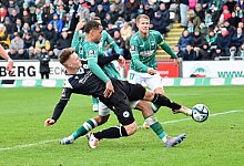 Fu&szlig;ball I Herren I Saison 2023/2024 I 3. Liga I 16. Spieltag I VfB L&uuml;beck - DSC Arminia Bielefeld I 26.11.2023 Leon Schn - IMAGO/Lobeca