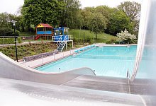 no_ka_freibad-2 - Alexandra Strathmann