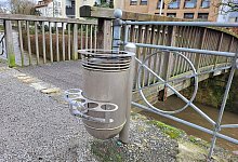 M&uuml;lleimer mit Flaschenhalter - Freya K&ouml;hring