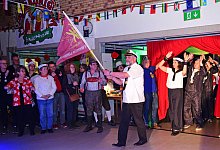 nic_1836b - Nicole Ellerbrake