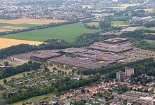 Paderborn, 29. Juni 2023: Luftbild von Paderborn / Diebold Nixdorf - Niklas Tüns