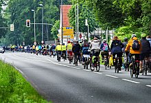 Gegen den Ausbau der B61 und die Ortsumgehung (B61n) ist vielf&auml;ltig demonstriert worden, so im Vorjahr mit einer gro&szlig;en Fahrraddemo an der rund 250 Menschen teilnahmen. - Barbara Franke