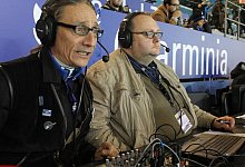 Charles Schwede (l.) und sein bereit verstorbener ReporterkollegeThorsten ,,Totti R&ouml;wekamp. - Privat