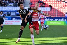 27.01.2024 - Fussball - Saison 2023 2024 - 3. Fussball - Liga - 23. Spieltag: SSV Jahn Regensburg - DSC Arminia Bielefeld - Sportfoto Zink/ - xwoxzix - Regulations prohibit any use of photographs as image sequences and/or quasi-video - only for editorial - IMAGO/Zink