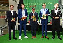 nic_5090b - Nicole Ellerbrake