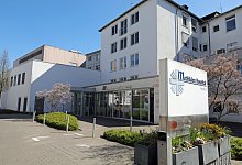 Eine Löhnerin aus dem Mathilden-Hospital in Herford frühzeitig entlassen worden. Sie war nach einer Operation positiv auf Corona getestet worden. - Frank-Michael Kiel-Steinkamp