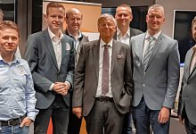 bild_markus-racic_mitglieder-des-vorstandes-mit-bosbach - Markus Racic