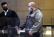 Ali Mojab (links) verteitigt den angeklagten Bünder, der das Feuer auf dem Gestüt nach Meinung des Gerichts gelegt hat. - Florian Weyand