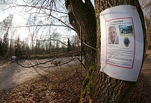 Etwa zu der Zeit, als Meyer am 23. Oktober 2012 als vermisst gemeldet wird, sah ein Zeuge morgens dessen Jeep Wrangler vom Parkplatz „Am Togdrang“ in Bielefeld fahren. Mit Plakaten wurde nach dem Vermissten gesucht. - Archivfoto: Andreas Zobe/Neue Westfaelische