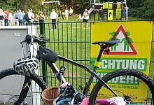 mit-radern-und-schildern - 1 - Gemeinde Schlangen