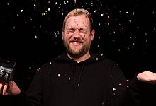 woerterleuchten_jann-wattjes-der-fotowikinger - 1 - Der Fotowikinger