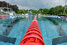 Beginn der Badesaison in Th&uuml;ringen - dpa