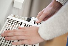 Heizkosten sparen: Wo ist bei der Raumtemperatur die Untergrenze? - Christin Klose/dpa-tmn