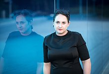 Nino Haratischwili, Theaterregisseurin, Dramatikerin und Romanautorin - G2 Baraniak