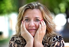 Die Rechtsanw&auml;ltin Britta Sprick leidet an Parkinson und spricht auf ihrem Instagram-Account, der nun auch als Buch vorliegt, offen &uuml;ber ihre Krankheit. - Andreas Fr&uuml;cht