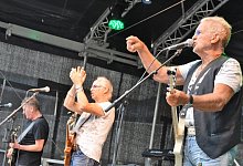 kap-oh-rock-gegen-krebs-nlg-schulhof-274 - Karin Prignitz