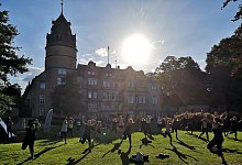 DT Auftakt Sport im Park - Stadt Detmold