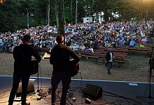 kunstler-auf-der-buhne - Landesverband Lippe