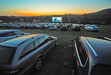 nic_2442b - Nicole Ellerbrake