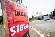 Warnstreik vor Ikea-Zentrale - Sebastian Gollnow
