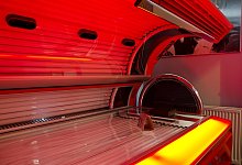 Obwohl ein Solarien in separaten R&auml;umen stehen, gelten in Sonnenstudios strenge Regeln. - Pixabay