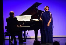 nic_8919 - Nicole Ellerbrake