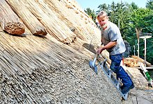 guh_reetdachdecker-wolfgang-thiel-01 - Gunter Held