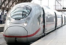 Die Deutsche Bahn bietet bei fr&uuml;hzeitiger Buchung stark verg&uuml;nstigte Tickets f&uuml;r den Fernverkehr an. - Symbolbild Pixabay