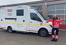 Notfall-Sanitater Maik Balke und seine Kollegen haben den Elektro-Rettungswagen getestet. - Stadt Herford
