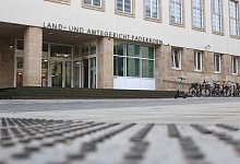 landgericht_pb_05_nit - Niklas T&uuml;ns