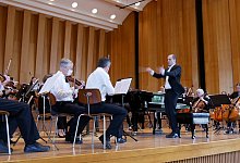 b1 - Thomas Kr&uuml;gler