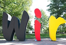 Potsdam GER, Potsdam, 18.09.20, Einheitsbuddeln WIR - Schwarz - Rot - Gold, Buddeln fuer Deutschland Ministerpraesident - imago images/Eibner