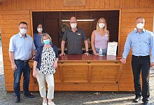 NL BA Teststelle vor dem Rathaus - Einhorn-Apotheke