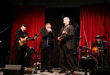 b2 - Thomas Kr&uuml;gler