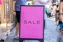 Einkauf in Köln - picture alliance/dpa