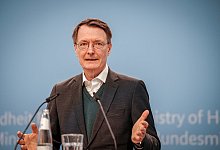 Nationale Suizidpr&auml;ventionsstrategie der Bundesregierung - dpa