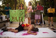 Malaga Fair 2023: Cortijo de Torres Anti-Bullfighting Protest - picture alliance / ZUMAPRESS.com