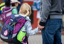 Schulstart in MV erneut unter Corona-Bedingungen - 1 - dpa/Symbolbild