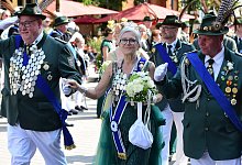 nic_6691 - 1 - Nicole Ellerbrake