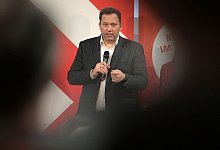 Bundesfinanzminister Klingbeil im Bürgergespräch - Michael Bahlo/dpa