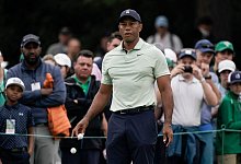 Hat sich nach seinem schweren Autounfall zur&uuml;ckgek&auml;mpft: Tiger Woods in Aktion. - Charlie Riedel/AP/dpa