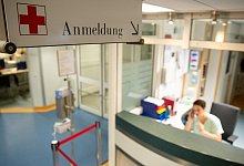 Nachtschicht im Krankenhaus - Foto: Daniel Karmann/dpa/dpa-tmn
