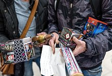 Silvester-Feuerwerksverkauf - Frank Hammerschmidt/dpa