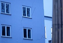 Haus droht einzust&uuml;rzen - Henning Kaiser/dpa