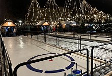 pressemitteilung-lemgo-marketing-eis-stockschieen-bei-der-lemgoer-winterwelt-2024 - Lemgo Marketing