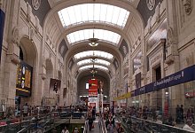 Stazione di Milano Centrale in Mailand - Foto: Andrea Warnecke/dpa-tmn