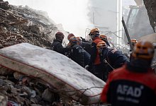 Gebäudeeinsturz in der Türkei - Ugur Yildirim//DIA Photo/AP/dpa
