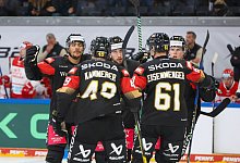 Auftaktsieg - Christian Kolbert/dpa