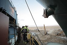 Bergungsaktion - Foto: Suez Canal Authority/APA Images via ZUMA Wire/dpa